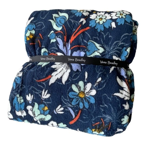 Vera Bradley Floral Bursts Plush Throw Blanket - Picture 9 of 9